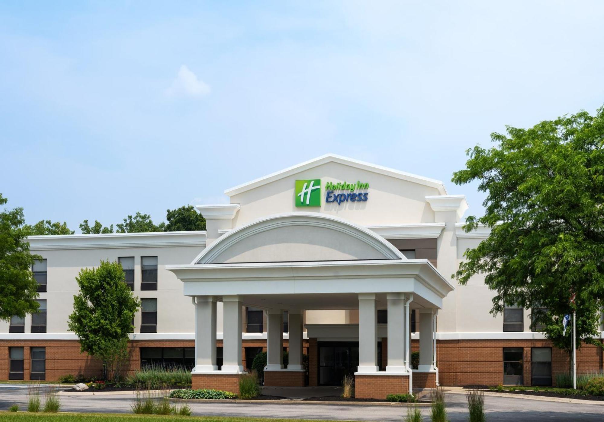 Holiday Inn Express Indianapolis Airport By Ihg Plainfield Buitenkant foto